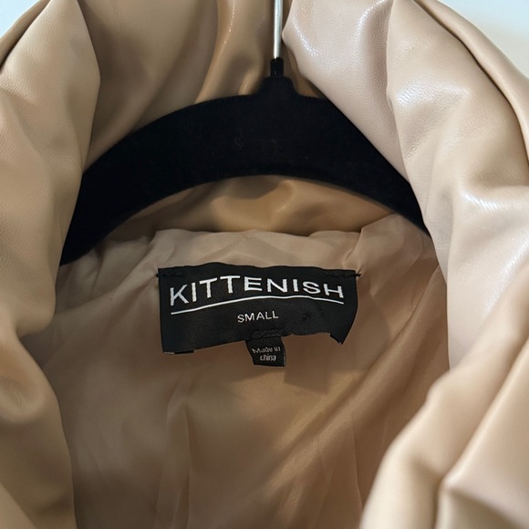 Kittenish Beige Puffer Jacket Crop - Picture 2 of 6